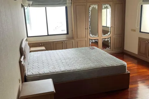 Condo à Watthana, Bangkok, Thaïlande, 2 chambres № 156625 - photo 4