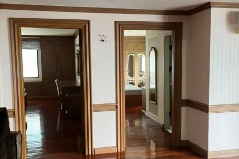 Condo à Watthana, Bangkok, Thaïlande, 2 chambres № 156625 - photo 5