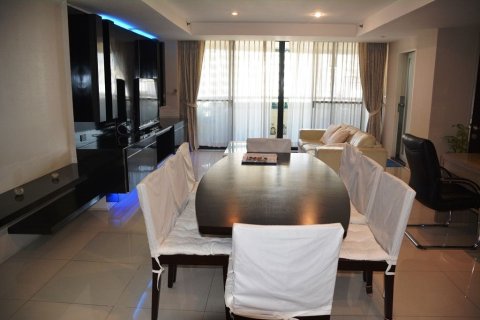 Студия в кондо в Ваттхане, Бангкок, Таиланд № 156621 - фото 6