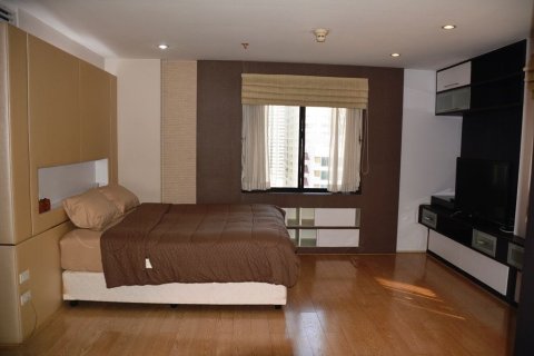 Студия в кондо в Ваттхане, Бангкок, Таиланд № 156621 - фото 10