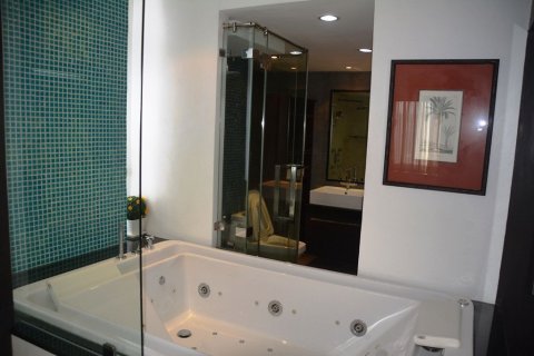 Студия в кондо в Ваттхане, Бангкок, Таиланд № 156621 - фото 14