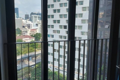 Студия в кондо в Банг Раке, Бангкок, Таиланд № 156624 - фото 4