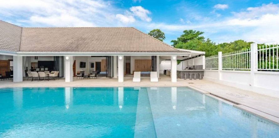 Villa in Rawai, Thailand 4 bedrooms № 134665
