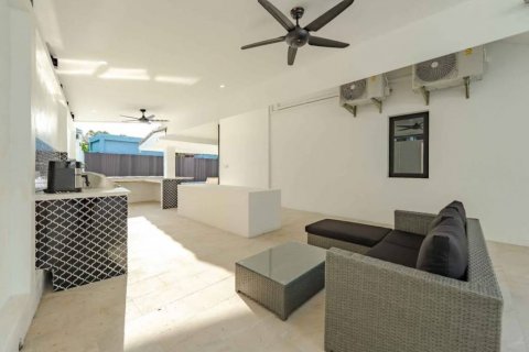 Villa in Rawai, Thailand 4 bedrooms № 134665 - photo 6