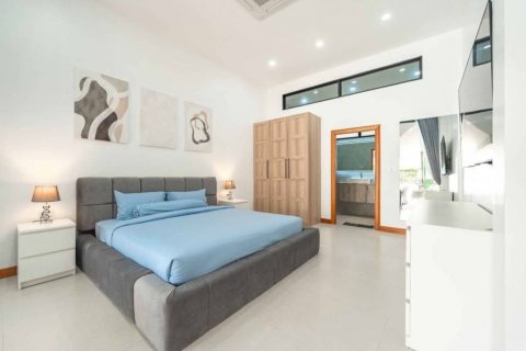 Villa in Rawai, Thailand 4 bedrooms № 134665 - photo 10