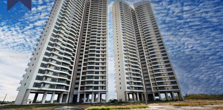 Land in Bang Pakong, Thailand 230000 sq.m. № 156657