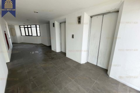 Land in Bang Pakong, Thailand 230000 sq.m. № 156657 - photo 3