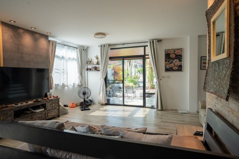 House in Kathu, Thailand 3 bedrooms № 156661 - photo 2