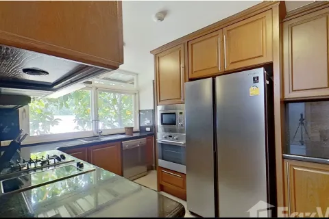 Villa in Pattaya, Thailand 3 bedrooms № 161573 - photo 4