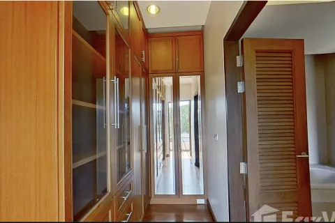 Villa in Pattaya, Thailand 3 bedrooms № 161573 - photo 22