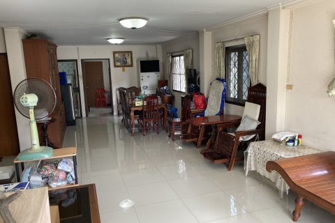 House in Chatuchak, Bangkok, Thailand 5 bedrooms № 161574 - photo 6