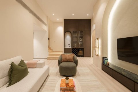 Таунхаус в Хуай Кванге, Бангкок, Таиланд с 4 спальнями № 150458 - фото 1