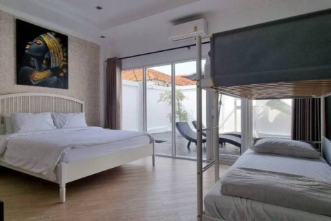 Villa in Pattaya, Thailand 3 bedrooms № 150459 - photo 10