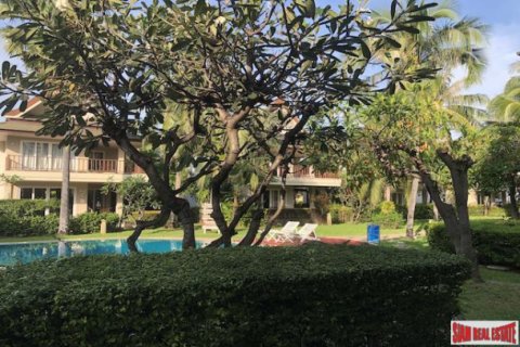 House in Cha-am, Thailand 3 bedrooms № 194194 - photo 4