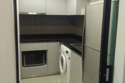 Condo in Bangkok, Thailand, 2 bedrooms  № 157614 - photo 4