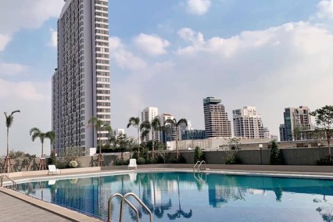Condo in Bangkok, Thailand, 1 bedroom  № 157613 - photo 2
