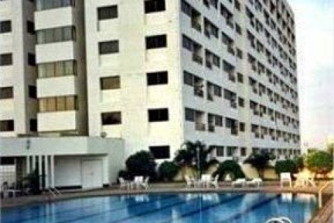 Condo in Bangkok, Thailand, 1 bedroom  № 157613