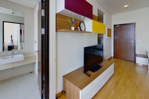 Студия в кондо в Ваттхане, Бангкок, Таиланд № 139280 - фото 3