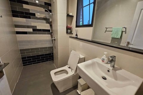 House in Bang Kruai, Thailand 4 bedrooms № 167257 - photo 9