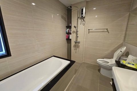 House in Bang Kruai, Thailand 4 bedrooms № 167257 - photo 8