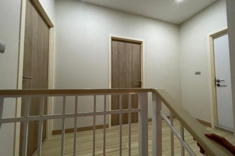 Maison à Nonthaburi, Thaïlande 3 chambres № 167261 - photo 16