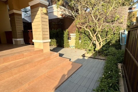 Maison à Chiang Mai, Thaïlande 5 chambres № 167259 - photo 17