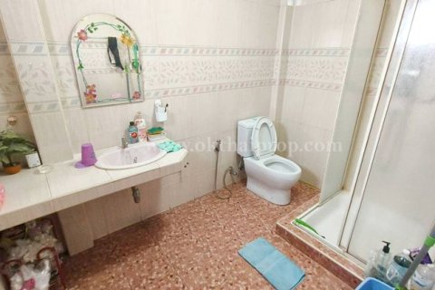 Таунхаус в Банг Буа Тонге, Таиланд с 4 спальнями  № 160780 - фото 13