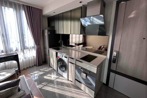 Condo in Watthana, Bangkok, Thailand, 2 bedrooms  № 160786 - photo 9