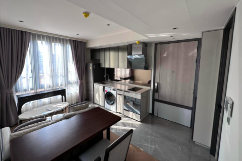 Condo in Watthana, Bangkok, Thailand, 2 bedrooms  № 160786 - photo 1