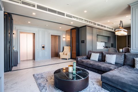 Condo in Watthana, Bangkok, Thailand, 2 bedrooms  № 160783 - photo 13