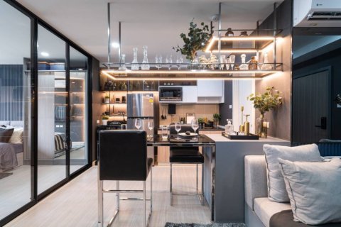 Condo in Samut Prakan, Thailand, 1 bedroom  № 160988 - photo 2