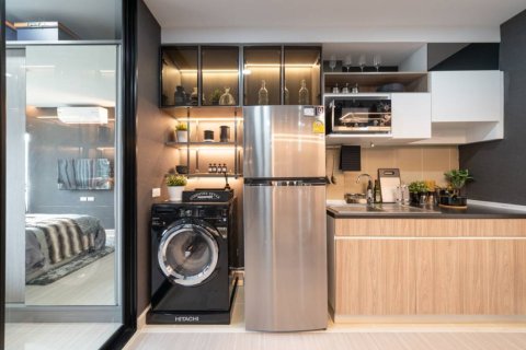 Condo in Samut Prakan, Thailand, 1 bedroom  № 160988 - photo 3