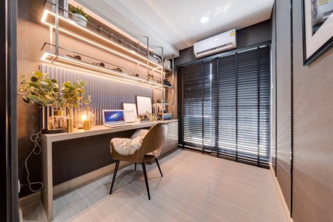 Condo in Samut Prakan, Thailand, 1 bedroom  № 160988 - photo 6