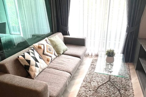 Студия в кондо в Клонг Тоэй, Бангкок, Таиланд № 170853 - фото 2