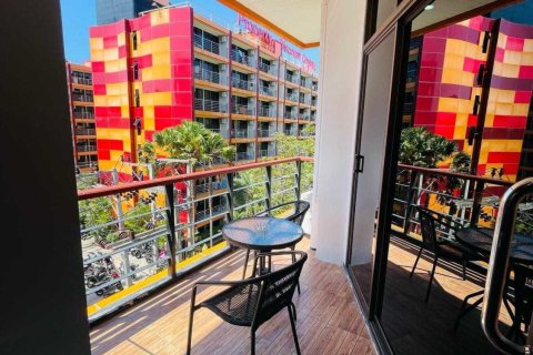 Condo in Phuket, Thailand, 2 bedrooms № 170854 - photo 2