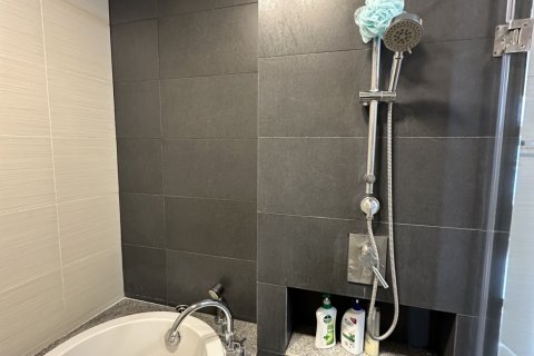 Condo à Khlong Toei, Bangkok, Thaïlande, 2 chambres  № 170851 - photo 20