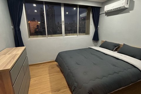 Кондоминиум с 2 спальнями в Клонг Тоэй, Бангкок, Таиланд № 170855 - фото 12