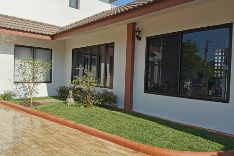 Дом в Пхитсанулоке, Таиланд с 4 спальнями № 169116 - фото 6