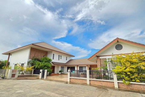 Maison à Phitsanulok, Thaïlande 4 chambres № 169116