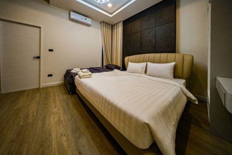 Villa in Bang Lamung, Thailand 6 bedrooms № 119446 - photo 9