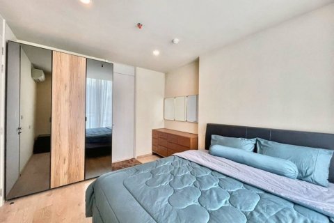 Condo in Bangkok, Thailand, 2 bedrooms  № 119450 - photo 8