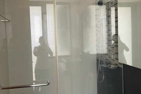 Студия в кондо в Клонг Тоэй, Бангкок, Таиланд № 167750 - фото 4