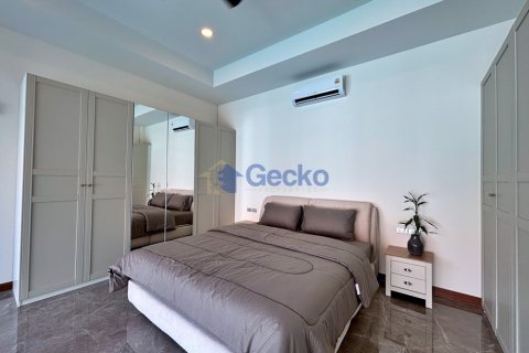 Casa de 3 dormitorios en Pattaya, Tailandia № 209359 - foto 14