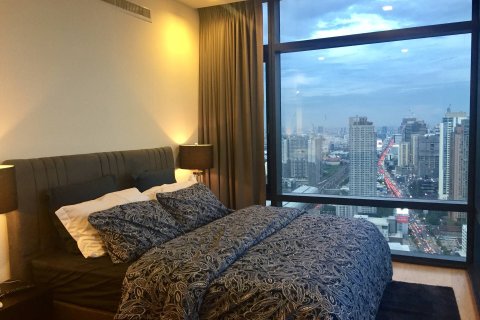 Condo in Bangkok, Thailand, 2 bedrooms  № 180641 - photo 17