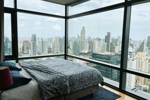Condo in Bangkok, Thailand, 2 bedrooms  № 180641 - photo 12