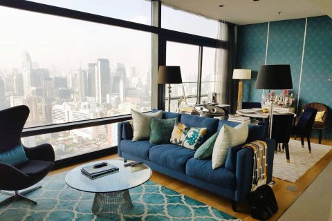 Condo in Bangkok, Thailand, 2 bedrooms  № 180641 - photo 2