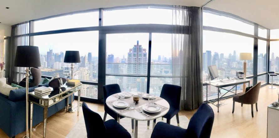 Condo in Bangkok, Thailand, 2 bedrooms  № 180641