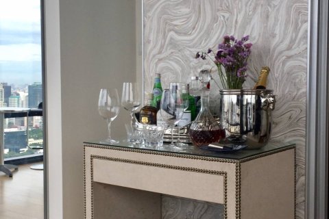 Condo in Bangkok, Thailand, 2 bedrooms  № 180641 - photo 16