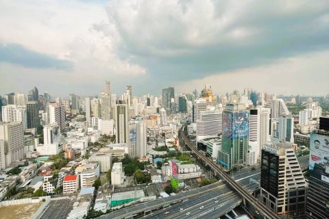 Condo in Bangkok, Thailand, 2 bedrooms  № 180645 - photo 11
