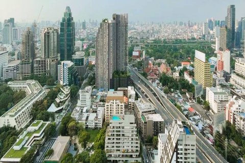 Condo in Bangkok, Thailand, 2 bedrooms  № 180645 - photo 12